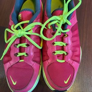 nike gym shoes